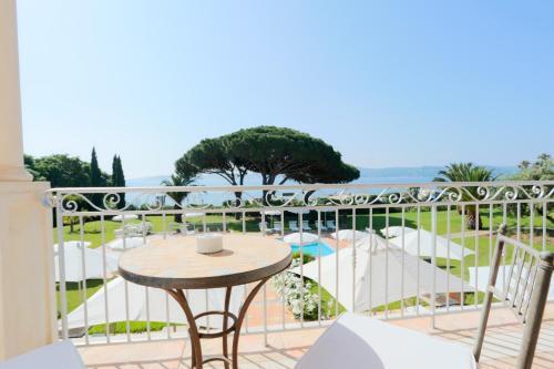 Hotel Villa Les Rosiers Grimaud Exterior foto